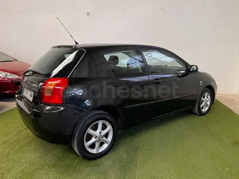Käytetty Toyota Corolla Sol 110 HP (80 kW) 2003 Musta Sedan