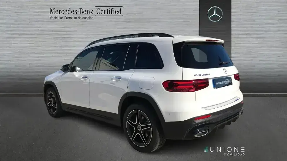 Usado Mercedes GLB200 150 CV (110 kW) 2026 Blanco SUV