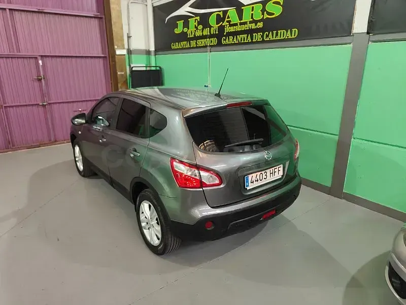 Usado Nissan Qashqai Acenta 110 CV (80 kW) 2012 Gris / plata SUV