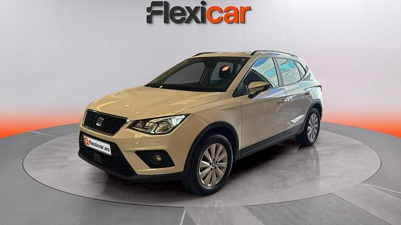 Usado Seat Arona Ecomotive 95 CV (69 kW) 2018 Blanco SUV