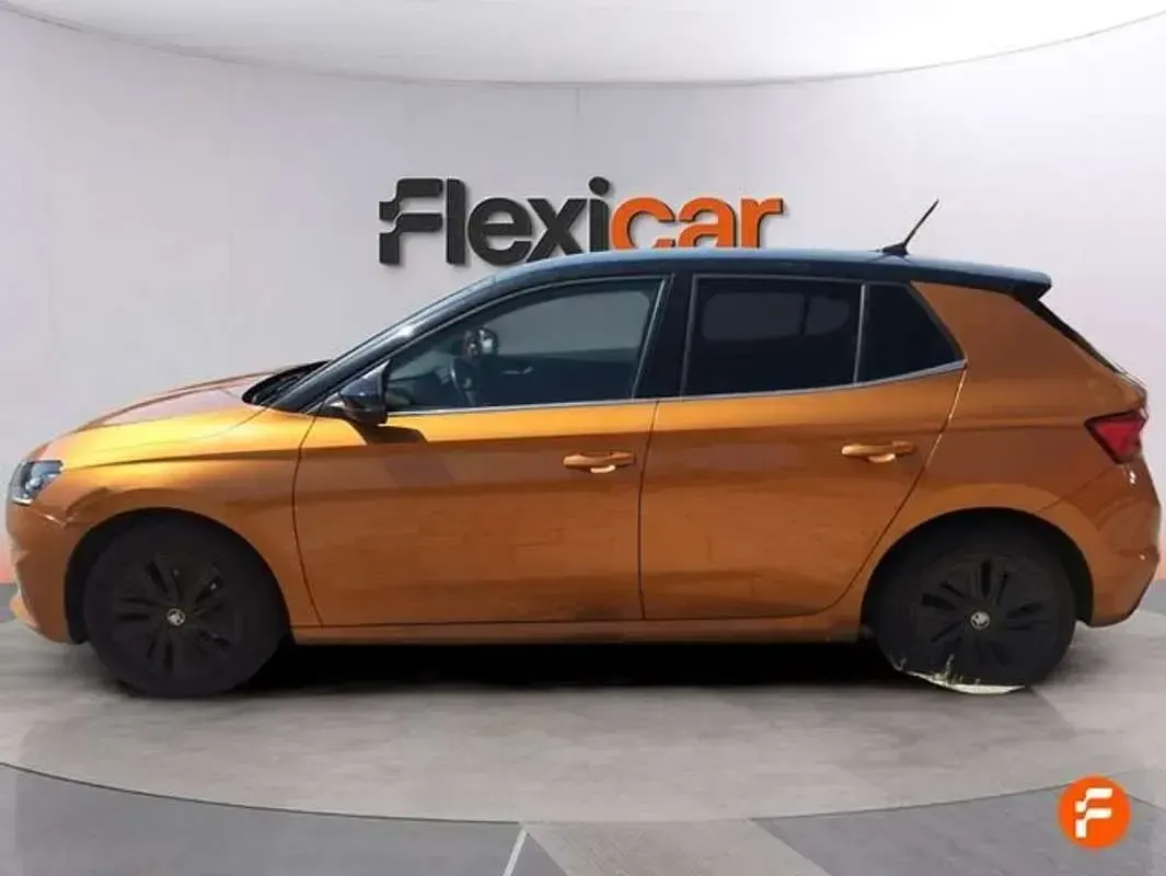 Usado Skoda Fabia Sport 110 CV (80 kW) 2021 Naranja Utilitario