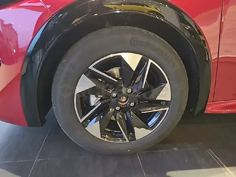 Usado Renault Clio V Techno 160 CV (117 kW) 2026 Rojo Berlina