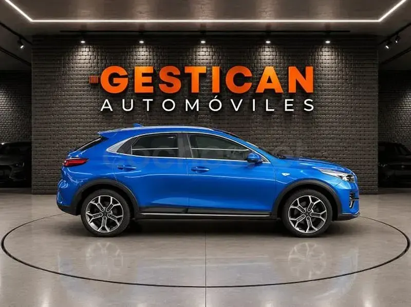 Usado Kia XCeed 120 CV (88 kW) 2022 Azul SUV