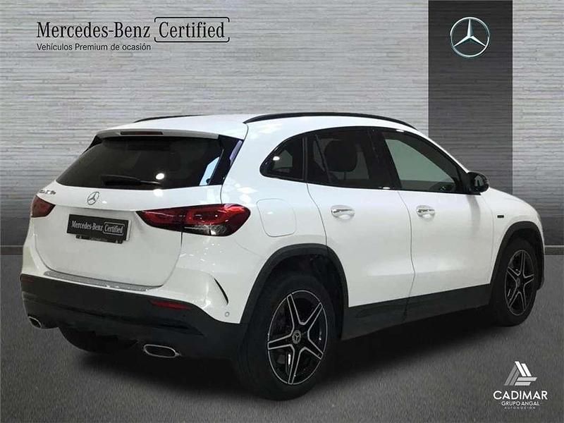 Usado Mercedes GLA250 AMG line 218 CV (160 kW) 2020 Blanco SUV