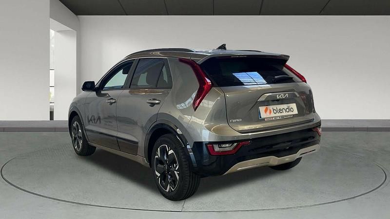 Usado Kia e-Niro 150 kW (204 CV) 2024 Gris SUV
