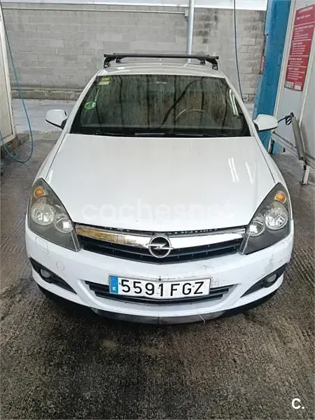 Usado Opel Astra GTC Enjoy 105 CV (77 kW) 2008 Blanco Berlina