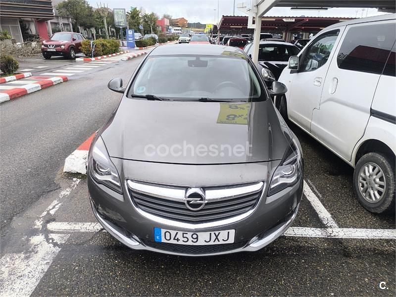 Usado Opel Insignia Business 136 CV (100 kW) 2017 Gris / plata Berlina