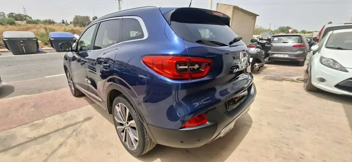 Usado Renault Kadjar LIMITED 110 CV (80 kW) 2018 Azul SUV