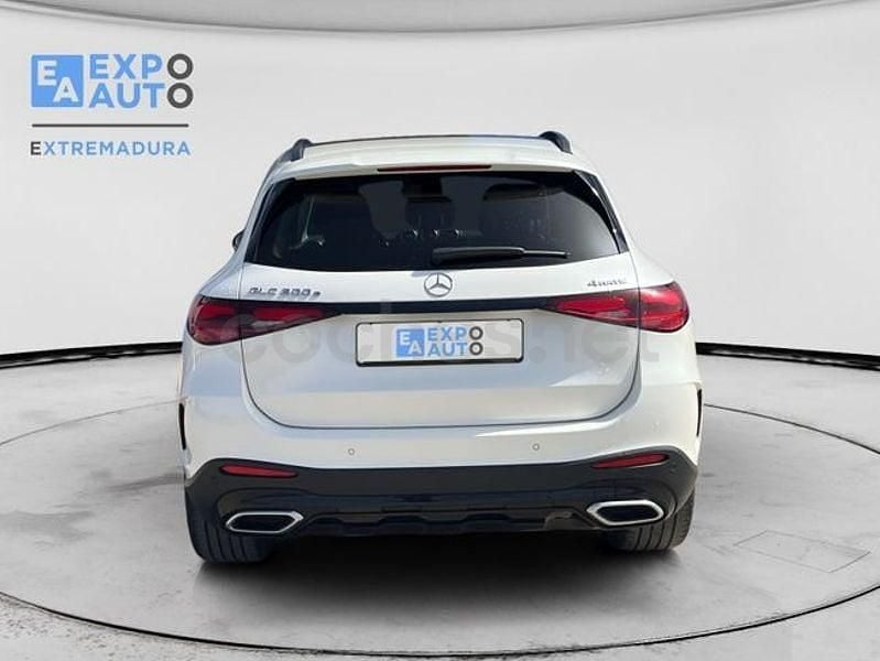 Usado Mercedes GLC300e 320 CV (235 kW) 2023 Blanco SUV