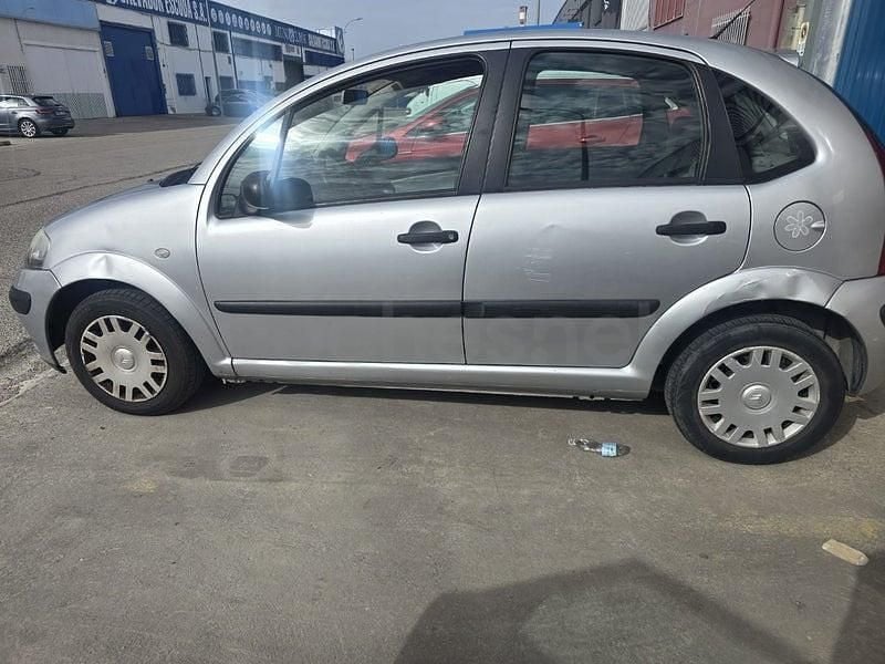 Usado Citroën C3 Exclusive 70 CV (51 kW) 2004 Gris / plata Berlina