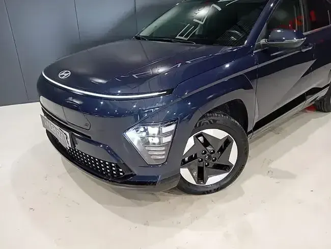 Usado Hyundai Kona 98 kW (134 CV) 2025 Azul SUV