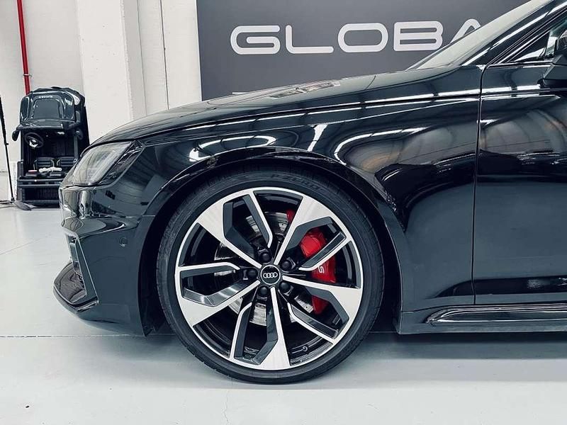 Usado Audi RS4 Design 450 CV (330 kW) 2018 Negro Familiar