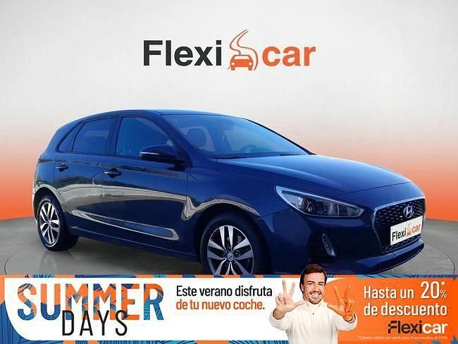 Azul Usado 2017 Hyundai i30 Berlina | 12.790 € (Precio justo) - Imagen 1/4