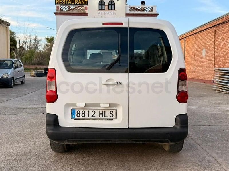 Usado Citroën Berlingo Attraction 75 CV (55 kW) 2012 Blanco Monovolumen