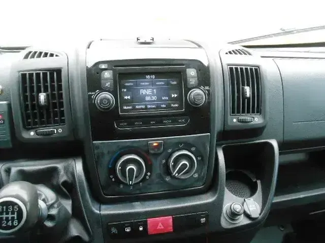 Usado Peugeot Boxer S 140 CV (102 kW) 2020 Blanco Van