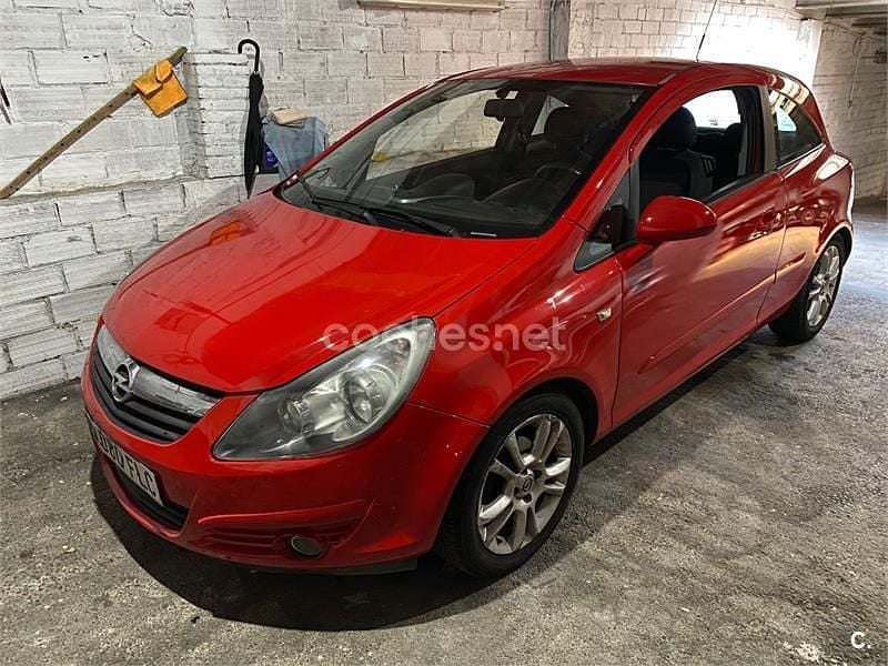 Usado Opel Corsa Enjoy 90 HP (66 kW) 2007 Vermelho Citadino