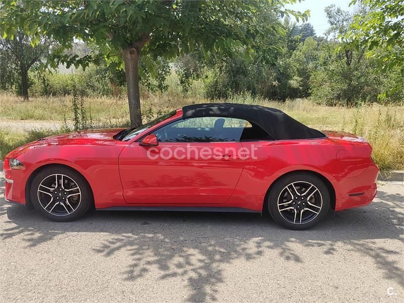 Usado Ford Mustang Convertible 314 CV (230 kW) 2018 Rojo Descapotable