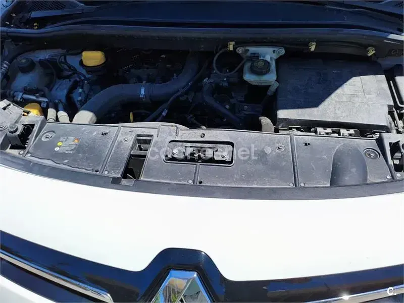 Usado Renault Scénic III Bose Edition 130 CV (95 kW) 2014 Blanco Monovolumen