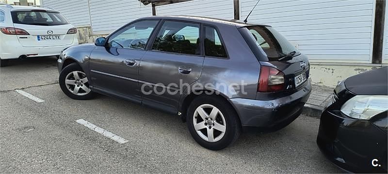 Usado Audi A3 Ambition 130 CV (95 kW) 2000 Gris / plata Utilitario