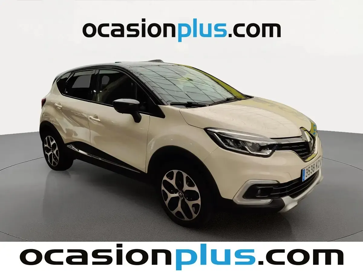 Usado Renault Captur Zen 120 CV (88 kW) 2017 Beige SUV