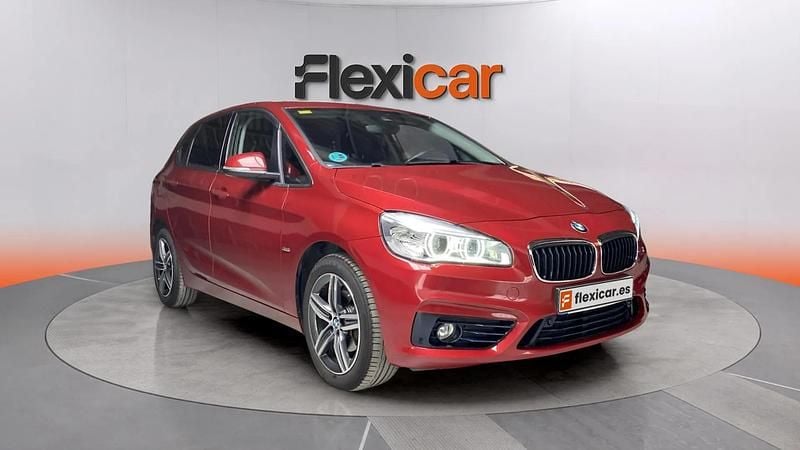 Usado BMW 218 150 CV (110 kW) 2016 Granate Familiar