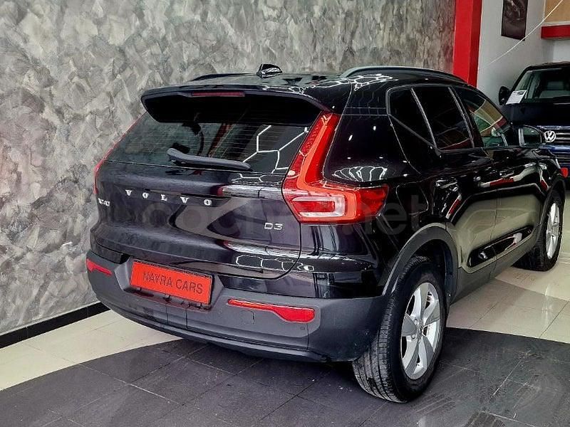 Usado Volvo XC40 150 CV (110 kW) 2020 Negro SUV