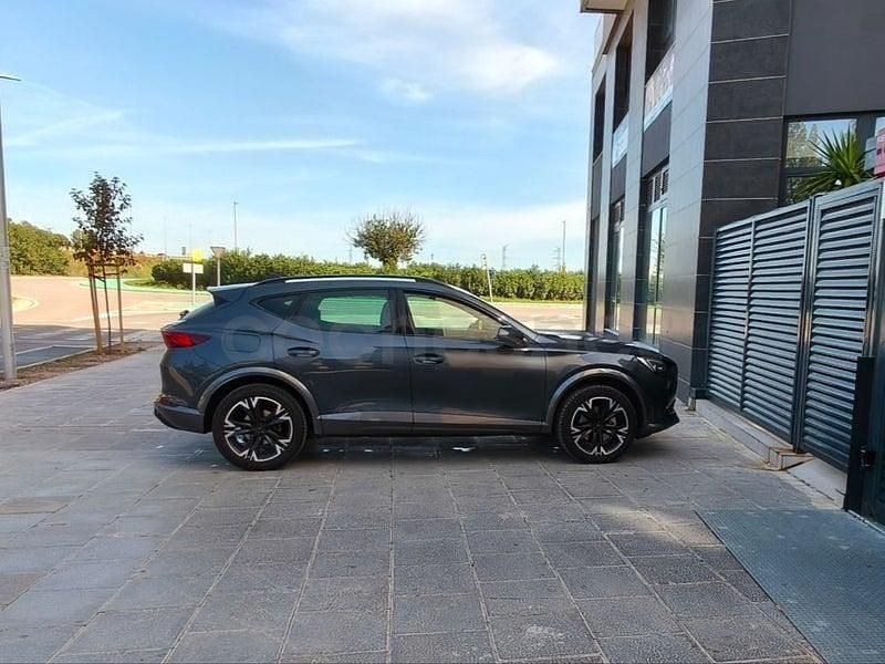 Usado Cupra Formentor 150 CV (110 kW) 2023 Gris / plata SUV