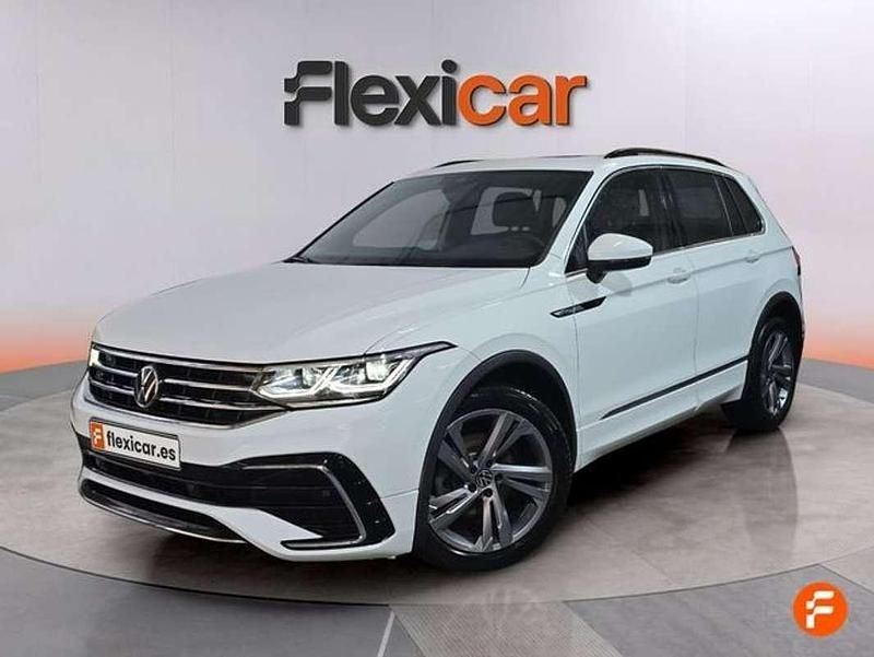 Begagnad VW Tiguan R-line 150 HK (110 kW) 2022 Vit SUV