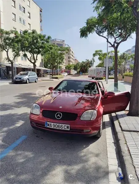 Usado Mercedes SLK200 136 CV (100 kW) 1999 Rojo Descapotable