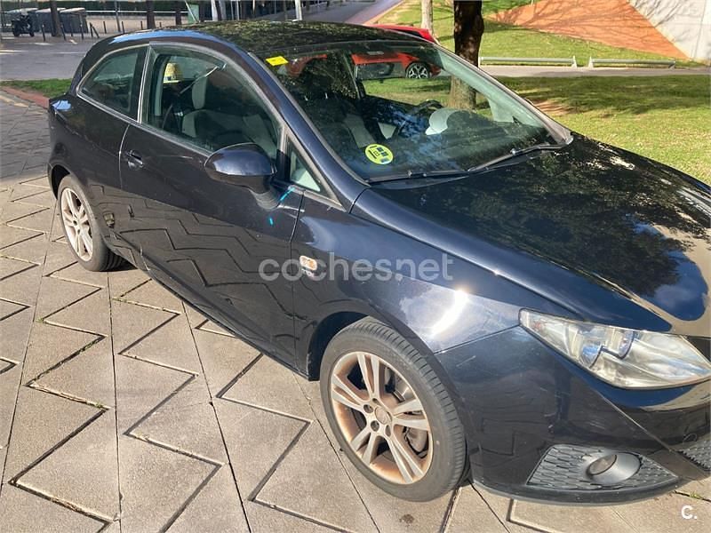 Negro Usado 2009 Seat Ibiza SC Sport Utilitario | 5000 € (Precio justo) - Imagen 1/4