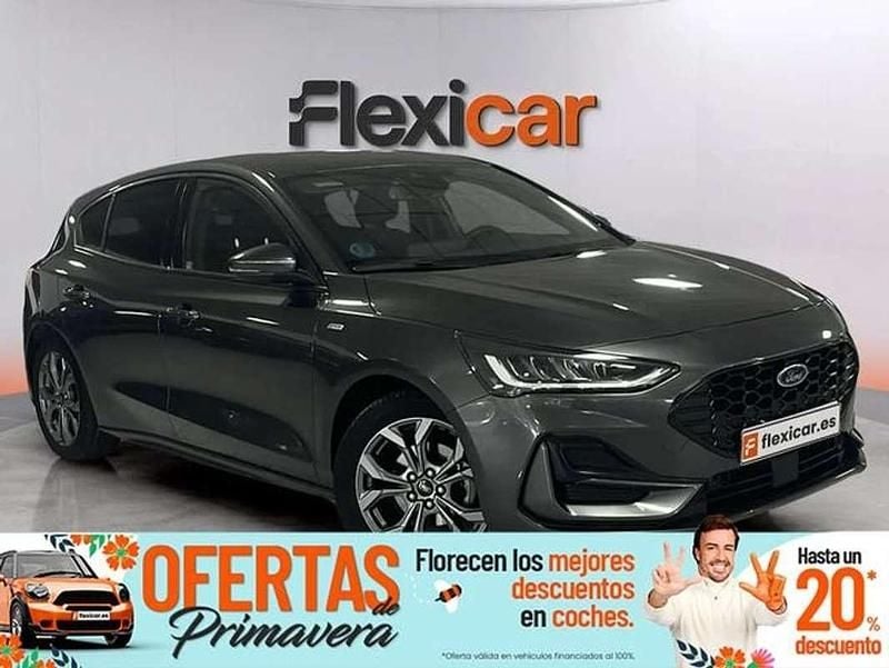 Usado Ford Focus ST-Line 125 CV (91 kW) 2023 Gris Berlina