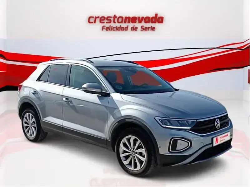 Usado VW T-Roc Life 110 CV (80 kW) 2023 Gris SUV