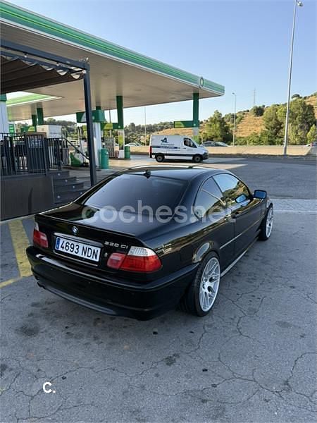 Negro Usado 2002 BMW 330 Coupe | 8500 € (Buen precio) - Imagen 1/4