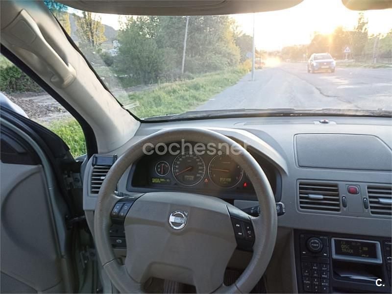 Gris / plata Usado 2005 Volvo XC90 Kinetic SUV | 5600 € (Buen precio) - Imagen 1/4