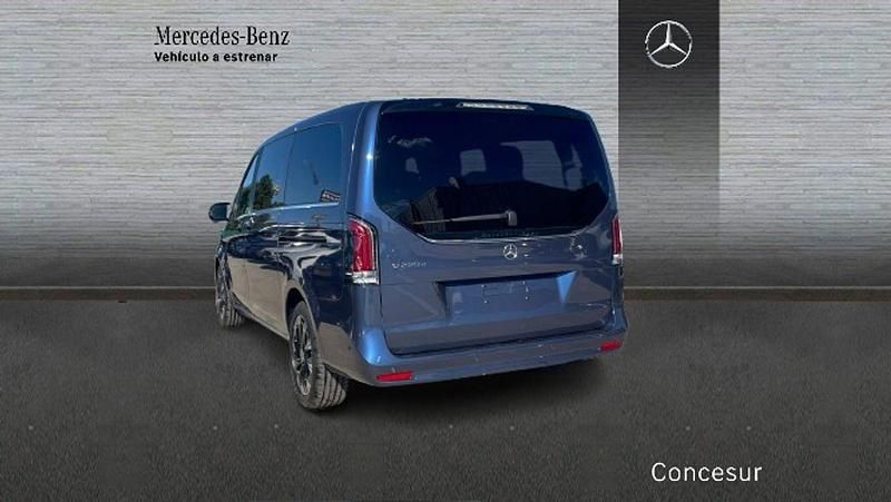 Nuevo Mercedes V220 163 CV (119 kW) 2025 Azul Monovolumen
