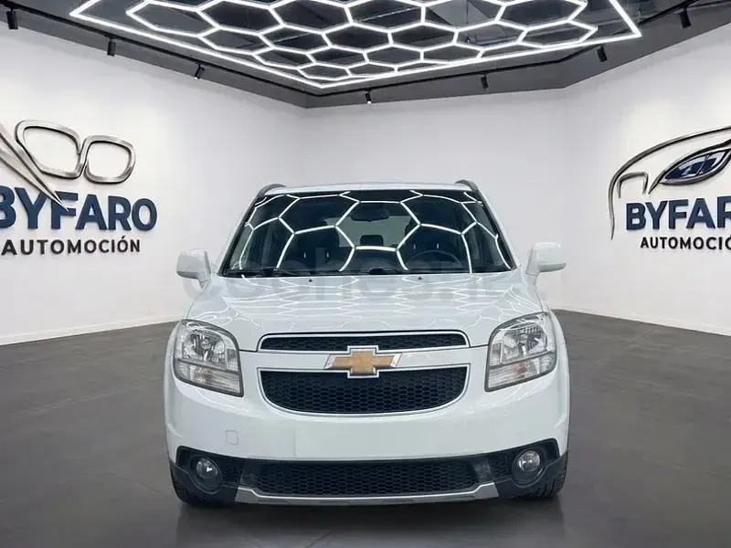 Usado Chevrolet Orlando LTZ 163 CV (119 kW) 2011 Blanco Monovolumen