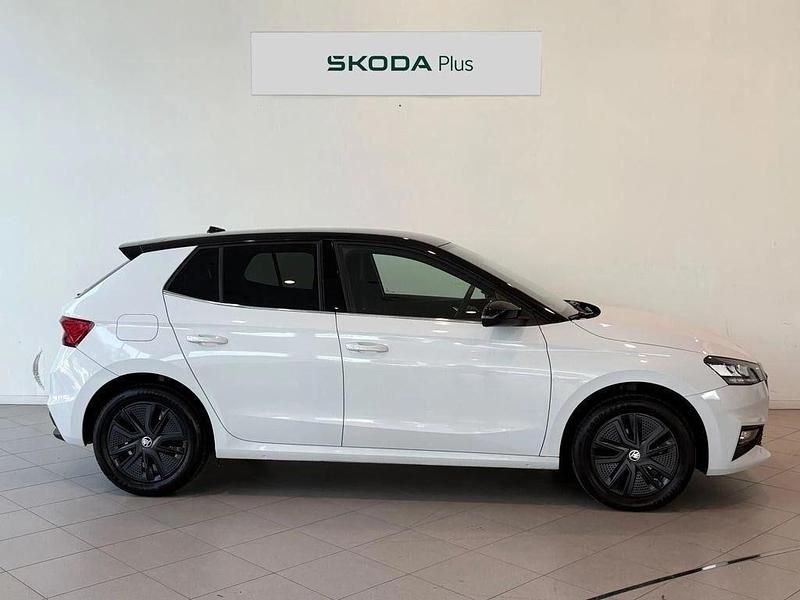 Nuevo Skoda Fabia Selection 80 CV (58 kW) 2025 Blanco Utilitario