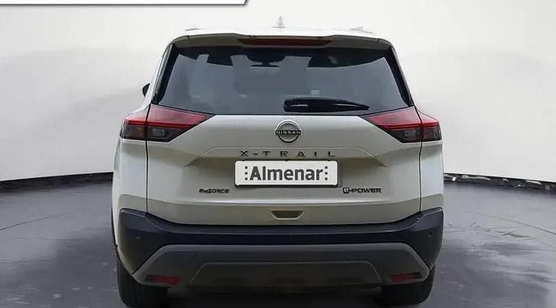 Usado Nissan X-Trail N-Connecta 213 CV (156 kW) 2024 Lunar white SUV