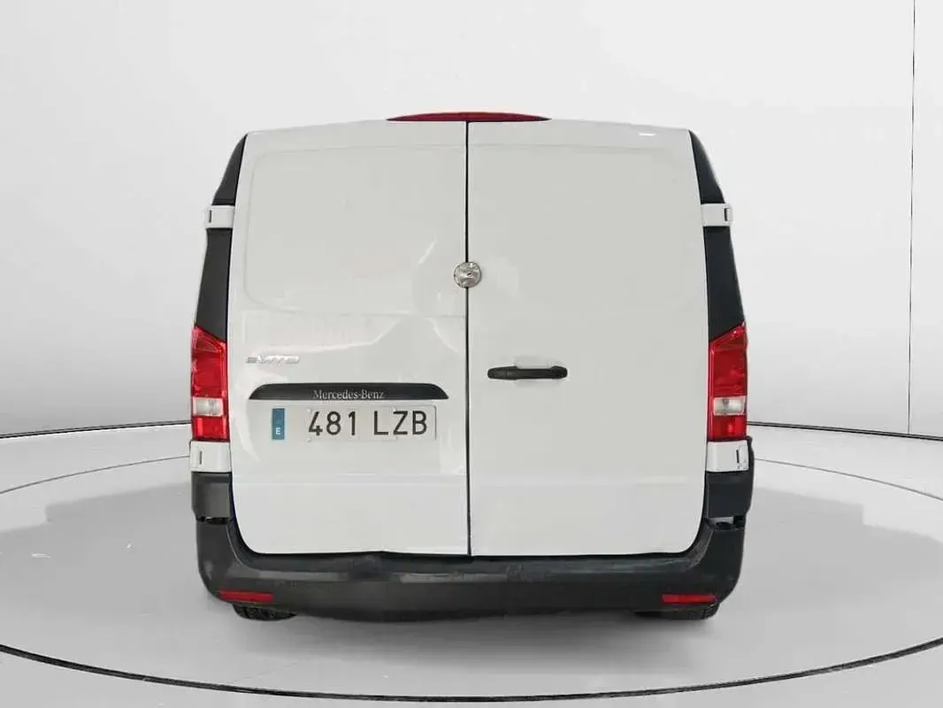 Usado Mercedes e-Vito 85 kW (116 CV) 2022 Blanco Van