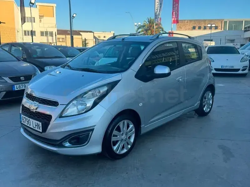 Usado Chevrolet Spark LT 81 CV (59 kW) 2014 Gris / plata Utilitario