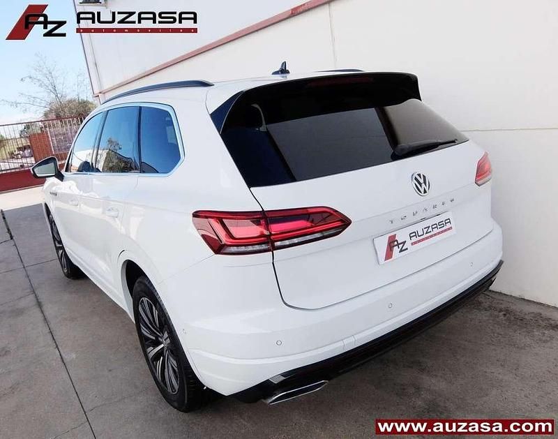 Usado VW Touareg R-line 231 CV (169 kW) 2021 Blanco SUV