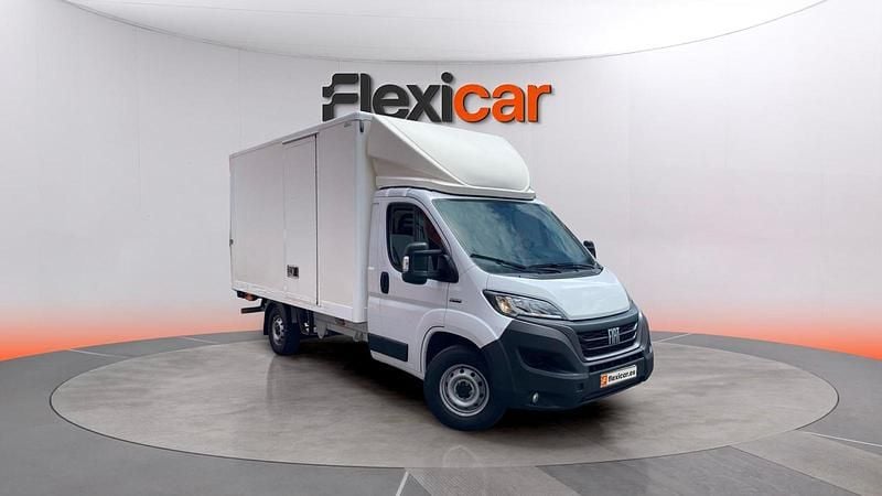 Usado Fiat Ducato 140 CV (102 kW) 2021 Blanco Van