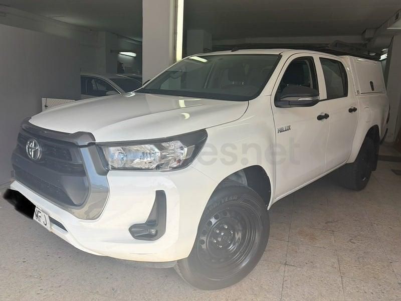 Usado Toyota HiLux 150 CV (110 kW) 2023 Blanco Pickup/Camioneta