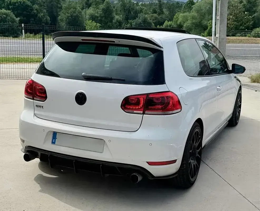 Usado VW Golf VII GTI 209 CV (153 kW) 2012 Blanco Utilitario