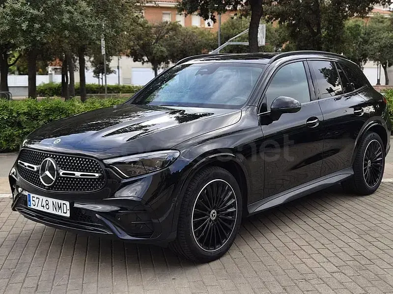 Usado Mercedes GLC300 269 CV (197 kW) 2023 Negro SUV