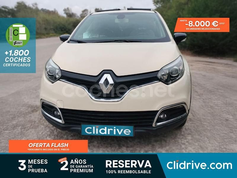 Usado Renault Captur Zen 90 CV (66 kW) 2016 Marrón SUV