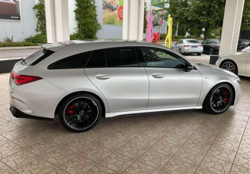 Usado Mercedes CLA45 AMG Shooting Brake AMG 421 CV (309 kW) 2023 Plateado Familiar