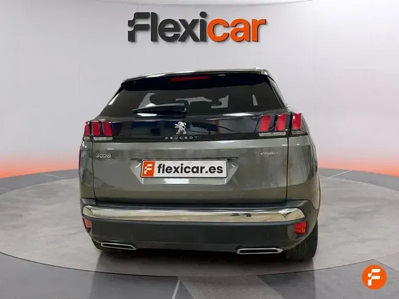 Usado Peugeot 3008 GT-line 130 CV (95 kW) 2018 Gris / plata SUV