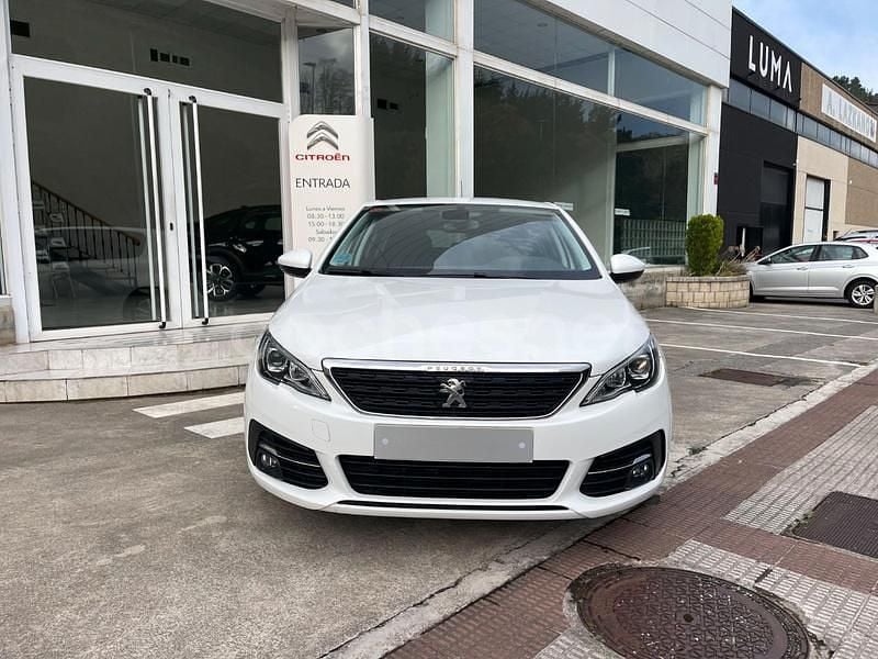 Usado Peugeot 308 Style 130 CV (95 kW) 2021 Blanco Berlina