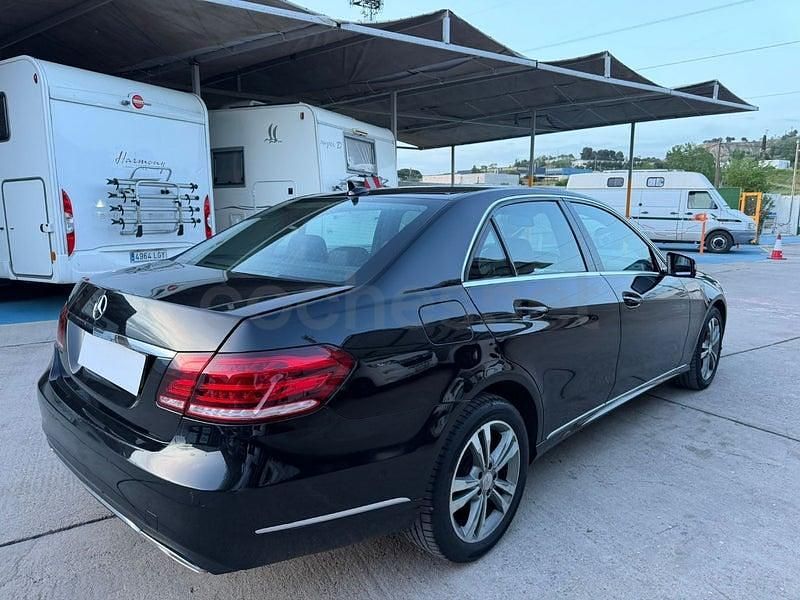 Usado Mercedes E200 Avantgarde 136 CV (100 kW) 2016 Negro Berlina